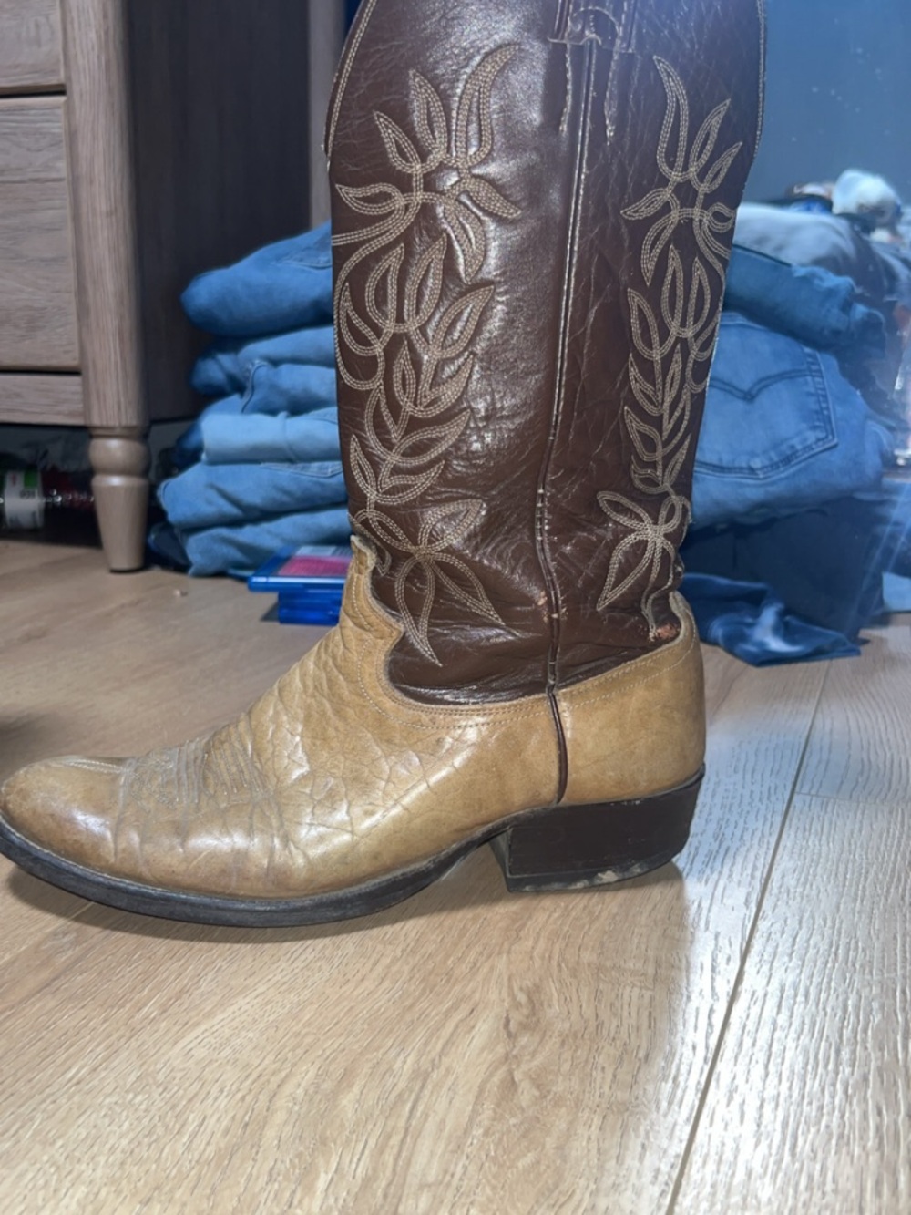 Men’s Justin Boots Two-Tone Brown and Tan Western Cowboy Boots - Picture 5 of 12